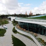 Парк Зарядье с уникальным парком