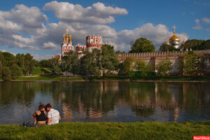 Новодевичий монастырь и пруд