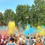 Москва провела фестиваль красок